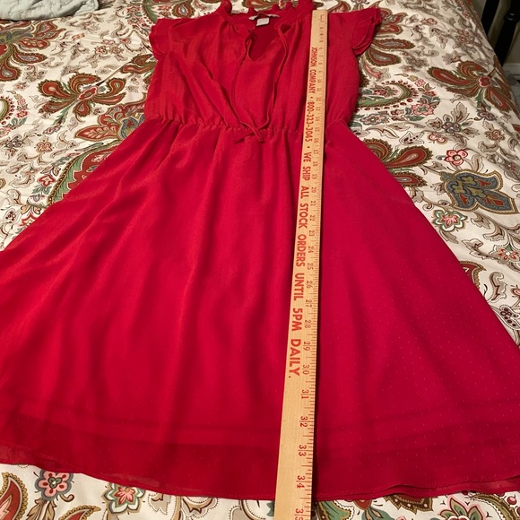 H&M red dress mini length cap sleeves elastic waist flowing material size 0 - Picture 10 of 15